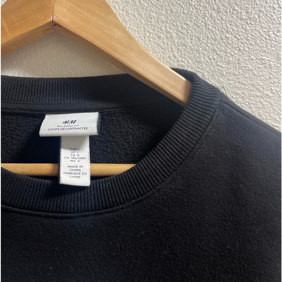 H&M Relaxed Fit Sweatshirt - Picture 4 of 5